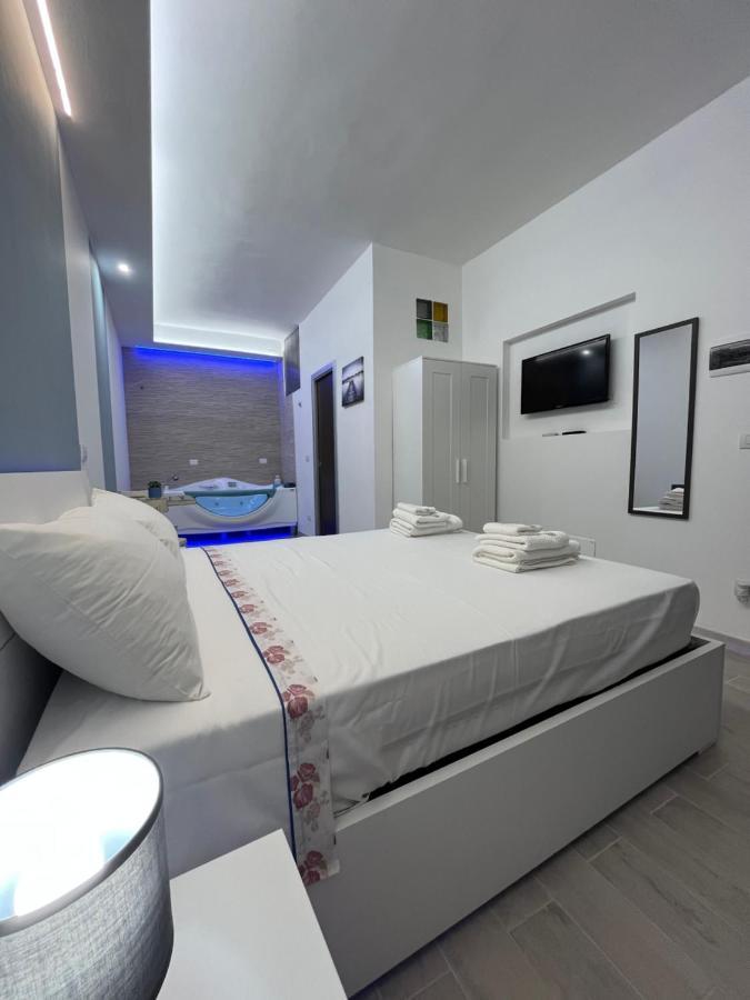 Blue Suite Mola di Bari Exteriör bild