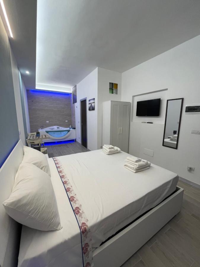 Blue Suite Mola di Bari Exteriör bild